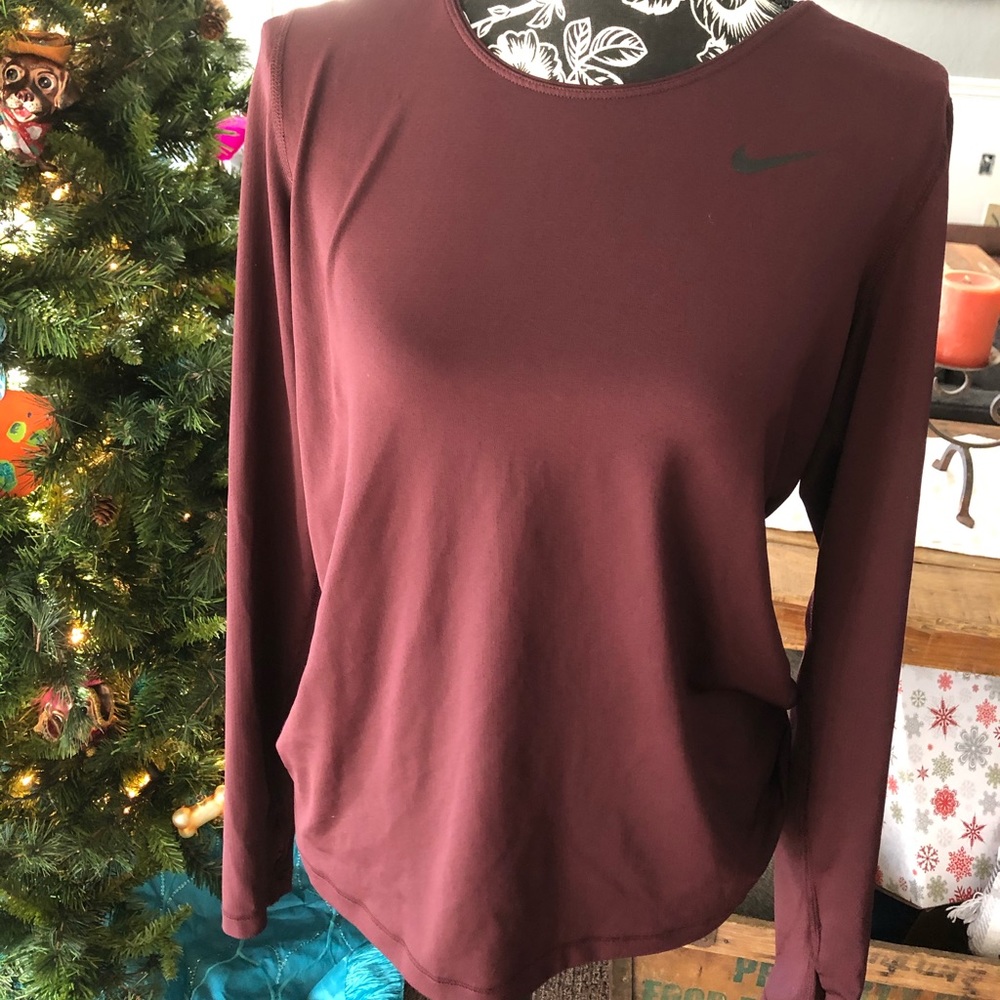 Nike long sleeve dri fit L